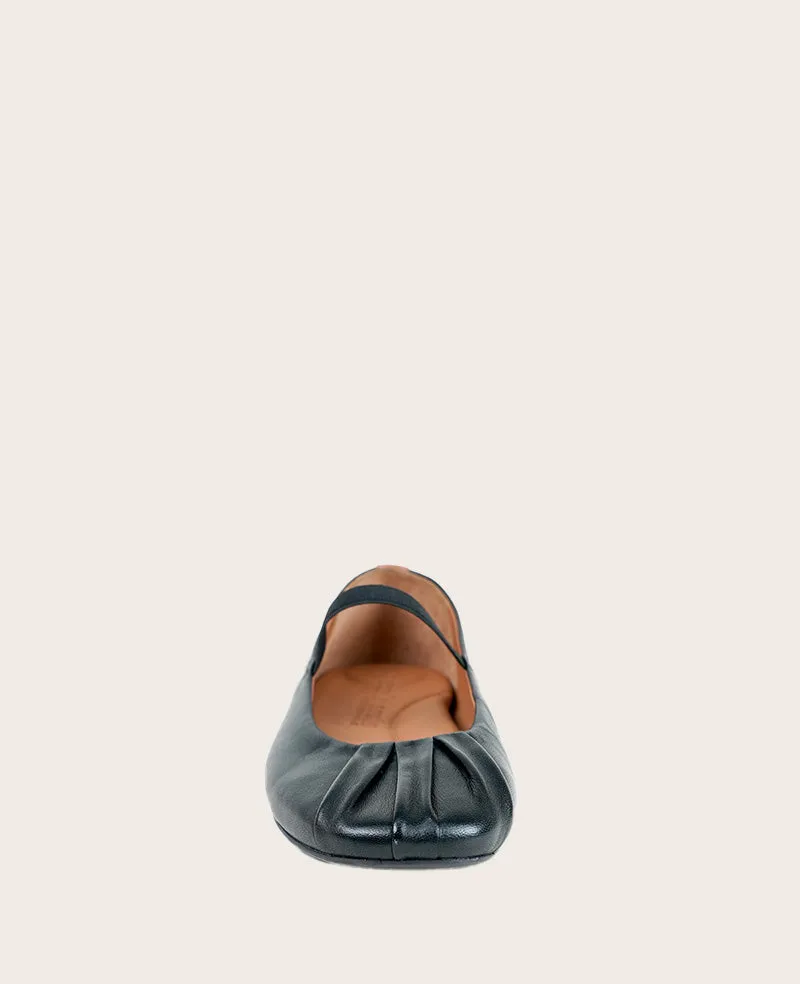 GENTLE SOULS -  Walden Leather Pleated Toe Mary Jane Flat