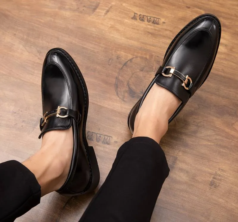 Metal Appliques Black Oxford Shoes