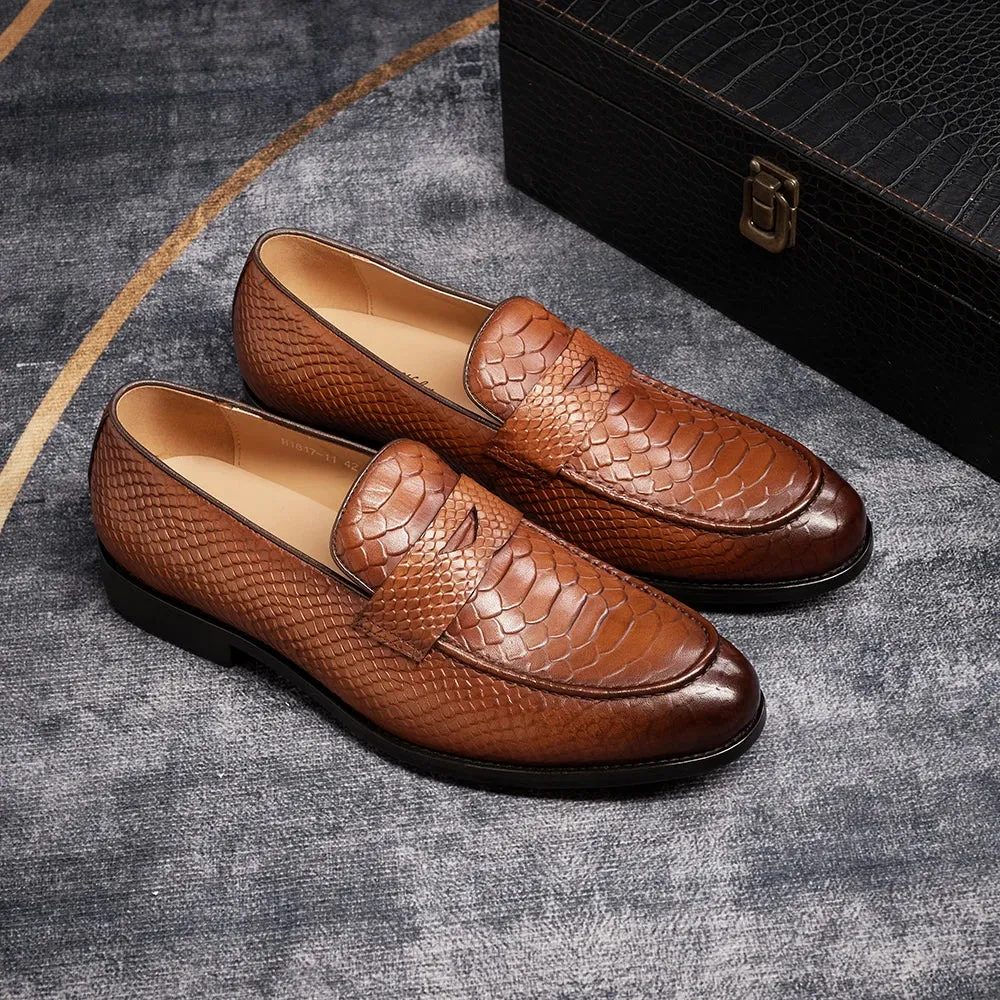 Pointed Snake Pattern Slip-On Loafers